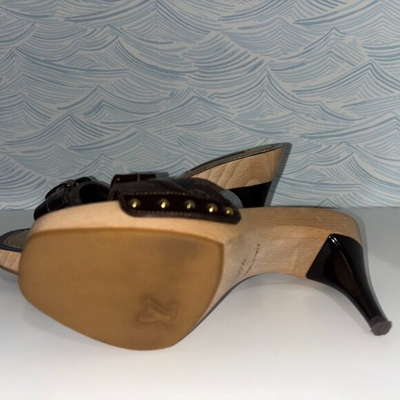 Louis Vuitton Dark Brown Patent Leather Bow Studded Pumps Mules/Slides - Picture 7 of 10